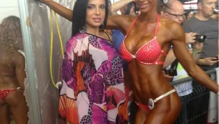 Даниела Тодорова сменя короната на Мис Русе с Мис Бикини фитнес