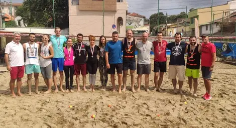 Любители играха плажен тенис