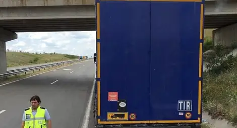 Уволниха инспектора на ДАИ, поискал подкуп /видео/