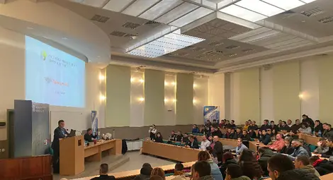 Студенти от Русенския университет се запознаха с дейността и възможностите за стаж и работа във вагоноремонтен и вагоностроителен завод &bdquo;Тракция&ldquo; АД