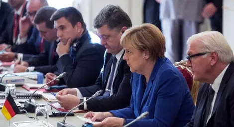 Меркел: Нито една страна не спазва на 100% споразумението от Минск Меркел: Нито една страна не спазва на 100% споразумението от Минск