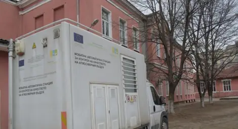 Три дни прах над нормата във въздуха след цял месец пълно затишие