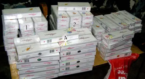 Турски автобус превърнат в мобилен склад за сребро и цигари