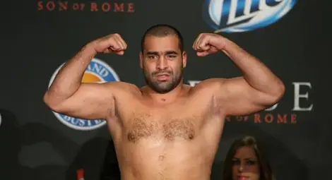 Багата отново е световен шампион, размаза канадец (видео)