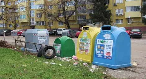 Фирмите по чистотата глобени с половин милион заради камарите с боклук в Русе