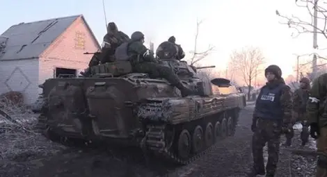 Първи пробойни в примирието: Тежките оръжия все още стрелят