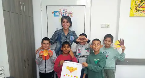 Второкласници от Беловец подкрепиха националната кампания „Бъди смел, бъди добър“ Второкласници от Беловец подкрепиха националната кампания „Бъди смел, бъди добър“