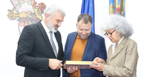 Регионалното развитие и инфраструктурната свързаност бяха  във фокуса на среща между ръководствата  на Областната администрация в Русе и Окръжния съвет в Гюргево