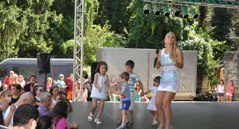 ДесиСлава разигра сърцата  на мало и голямо в Лесопарка