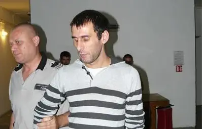 Неправоспособен шофьор, убил двама студенти: Не книжката кара колата, умел съм Неправоспособен шофьор, убил двама студенти: Не книжката кара колата, умел съм