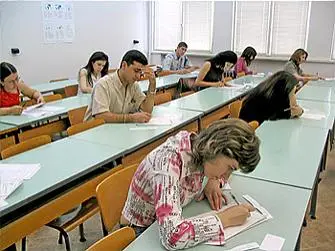 Последно - матурите  остават на 21 и 23 май