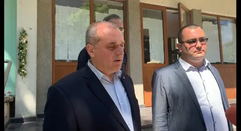 Искрен Веселинов: Гласувах за нов път пред България и Европа