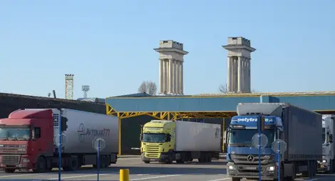 Новите трасета на Дунав мост заработиха след 20 години очакване