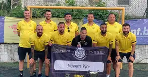 „Мечките“ с Купата на кмета в градското по минифутбол