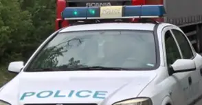 Нагъл турски тираджия  бута 10 евро на полицаи