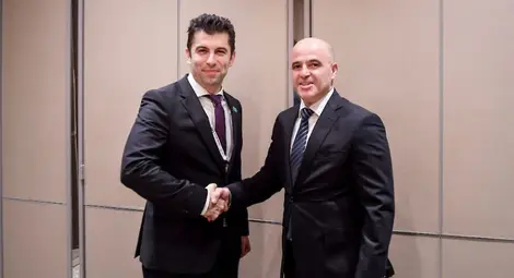 Ковачевски иска културни центрове за македонците в България