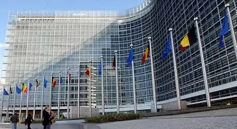 ЕК присъжда стипендия за европейска докторантура в сферата на промишлеността 