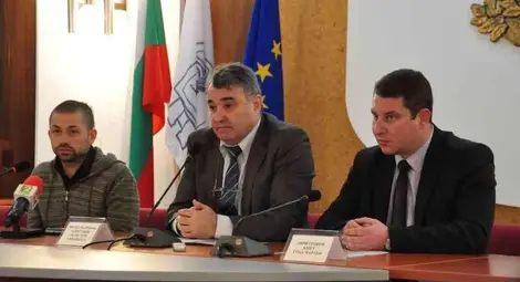 Огънят на Сирни заговезни събира  на пречистващ празник в Мартен