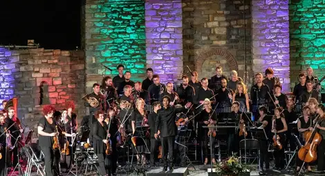 С отложената от март Девета симфония  ще започне новият сезон в операта