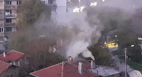 Първите димящи комини вдигнаха нивото на финия прах във въздуха Първите димящи комини вдигнаха нивото на финия прах във въздуха