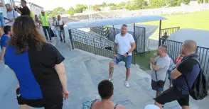 Дунавци-юнаци на път към Пловдив в деня на мача като тим от село