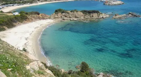 Хотелиерите в Гърция недоволни от забраната за влизане на сръбски туристи