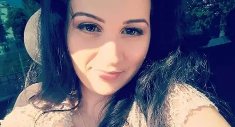 Мама приготвила всичко за посрещането на малкия Белослав от Родилното. Но нея я няма