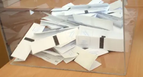 Всички районни избирателни комисии предадоха изборните си книжа в ЦИК