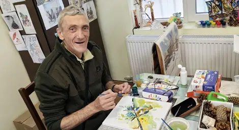 Потребители на социални услуги с безплатни билети за бенефиса на Косьо Станев