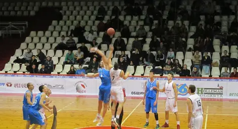 "Дунав" победи и "Черноморец 2014" в Русе "Дунав" победи и "Черноморец 2014" в Русе