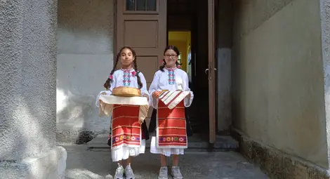 Училището в село Обретеник посрещна гости от Европа /галерия/
