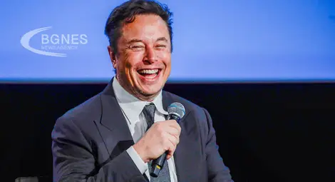 Мъск създава свой смартфон, ако Apple и Google се откажат от Twitter Мъск създава свой смартфон, ако Apple и Google се откажат от Twitter