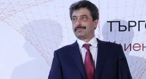 Адвокат отговаря какво работи Цветан Василев в Сърбия /видео/