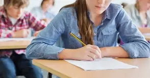 Русенските зрелостници повишават  оценките на матурата по български