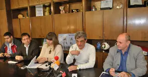 Свилен Иванов: С жива верига ще спасим мечките в Лесопарка