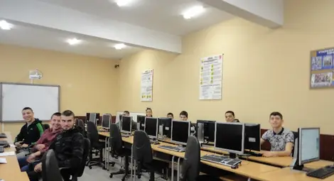 Гимназия &bdquo;Буров&ldquo; класира 9 ученици за регионално състезание по професии