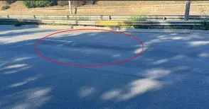 Следи от задрали коли и остро недоволство - ремонтират пропаднал участък на „Христо Ботев“