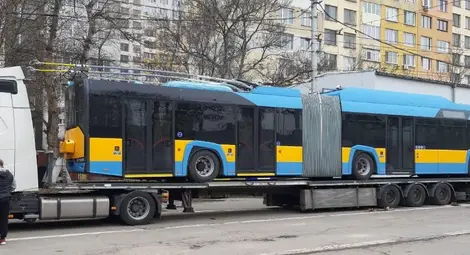 Чешка и столична фирма остават в състезанието за доставка на тролеи