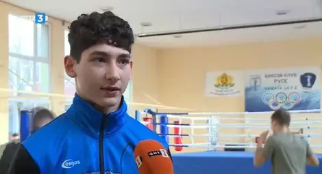 Николай Събев с титла на ринга в Плевен