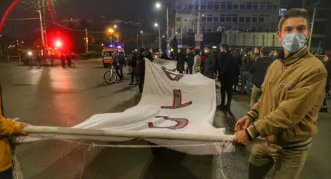 Студентите на протест, блокираха кръстовището при Ректората и Орлов мост