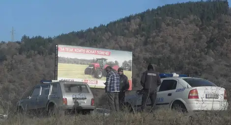 Румънец задряма и самокатастрофира на Е-79 край Симитли