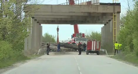 След тежкия инцидент край Девня: По-младата жена е извън опасност, другата остава в тежко състояние