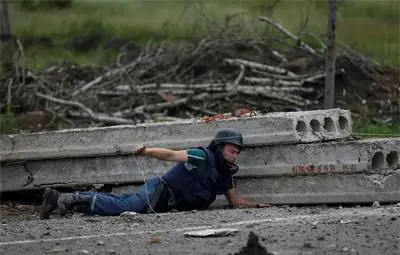 Руска агенция: Украйна трупа военна техника край Крим