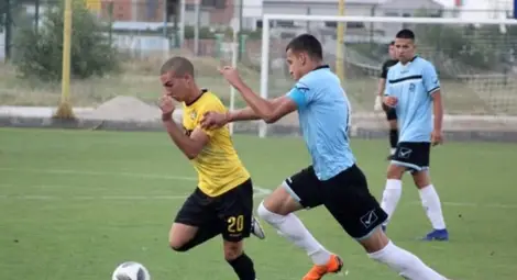 В началото Кристиан дори не харесвал футбола. А днес е титуляр в националния