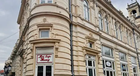 Кандидатите за „Арт кафе“ ще наддават от 1428 лева начална месечна цена Кандидатите за „Арт кафе“ ще наддават от 1428 лева начална месечна цена