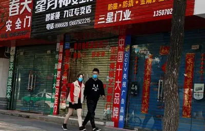 Лекар от Ухан: Заразените и загиналите са много повече от официалните данни