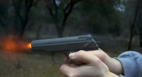 Дядовци се скараха, единият гърмя с "Макаров"