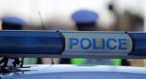 Румънски туристи пропаднаха с кола в 6-метров изкоп