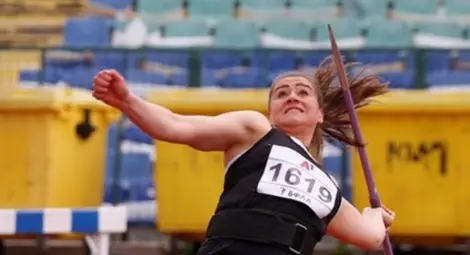 Нашата Михаела прати копието до Топ 15 на Европа