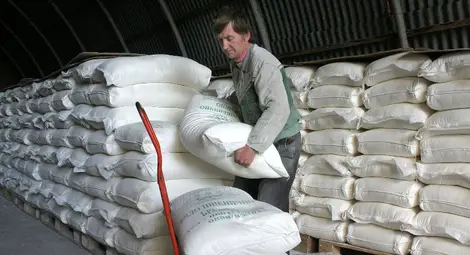 От 20 до 40 стотинки е разликата в цените на едро и дребно при брашното